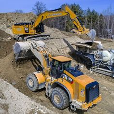 Front end loader training in Phola