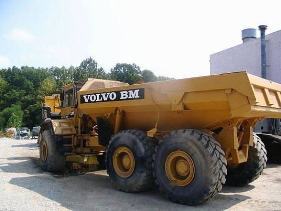 Dump truck training in Nhlangano